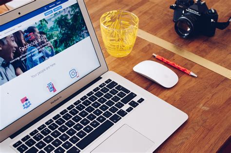 How Freelancers Can Grow Their Business With Social Media Usespace