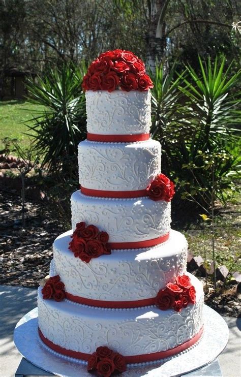 55 Beautiful Red And Silver Wedding Cakes Everybody Will Love Vis Wed
