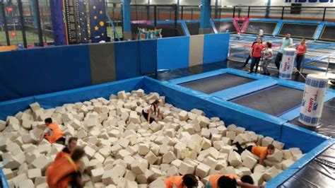 +33 4 37 85 00 00. Indoor45 Trampoline Park (Rillieux-la-Pape) - 2020 Alles ...