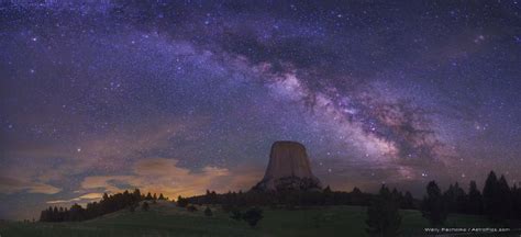 Astronomy Picture Of The Day The Milky Way Over Devils Tower