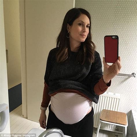 Missy Higgins Welcomes Baby Daughter Luna Daily Mail Online