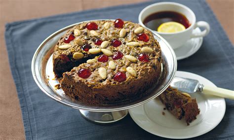Content on diabetes.co.uk does not replace the relationship between you and doctors or other healthcare professionals nor the advice you receive. Rich fruit cake | Recipe in 2020 | Cake recipes, Food ...