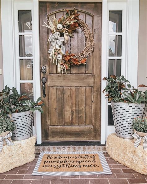 20 Beautiful Fall Front Door Decor Ideas Wonder Forest