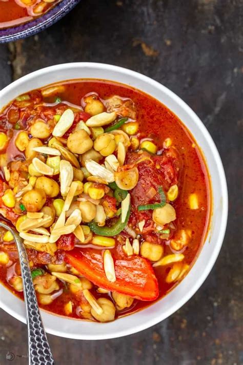 Vegan Chickpea Chili Slow Cooker And Stovetop L The Mediterranean Dish