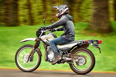 Besides the quality and price of the bike, the biggest thing to consider. New 2018 Yamaha XT250 & TW200 Dual-Sport Motorcycles ...