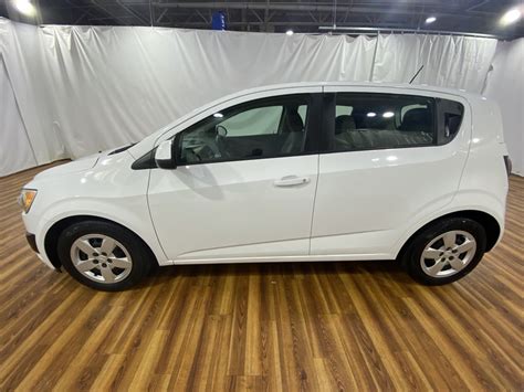 Pre Owned 2015 Chevrolet Sonic Ls Fwd 4d Hatchback