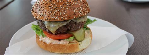 There's major ~beef~ happening on tiktok. Burgers | Chef Gordon Ramsay's Recipes