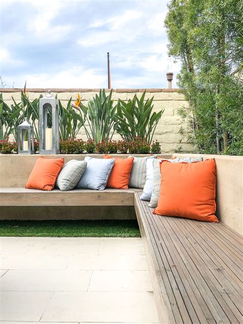 Comfortable backyard space make it easy to enjoy the beautiful Southern