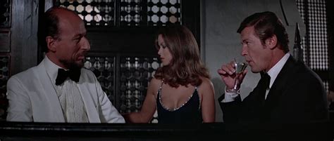 Barbara Bach Nuda Anni In The Spy Who Loved Me