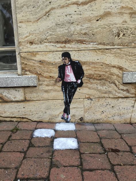 She was more like a beauty queen from a movie scene ...