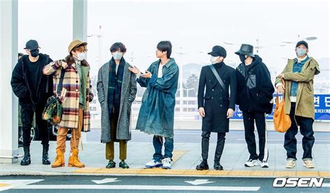 4 hong kong international and no. BTS Airport Fashion 2020 - Best BTS Airport Images in 2020 ...