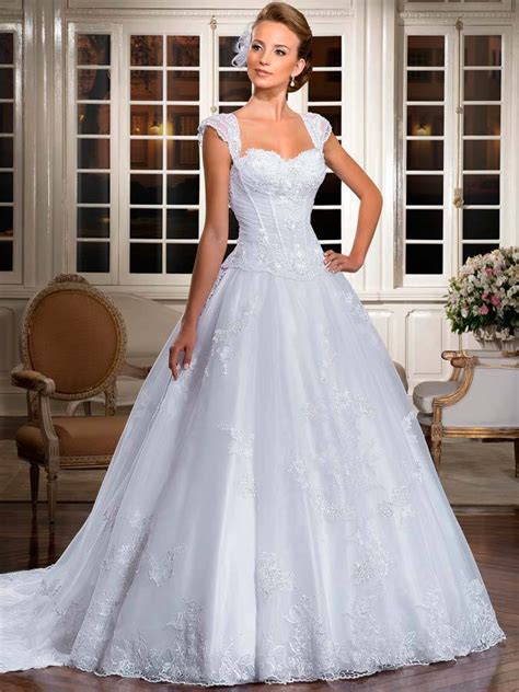 Lace, tulle and satin color: Sweetheart Neckline Lace Ball Gown Wedding Dresses 2013 ...