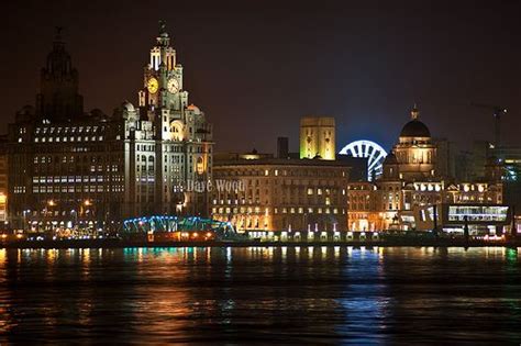Find cheap or luxury self catering accommodation. Liverpool Waterfront at Night | Liverpool waterfront, Liverpool england, Liverpool