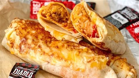 Taco Bells Grilled Cheese Burrito Is Permanently On The Menu Finally