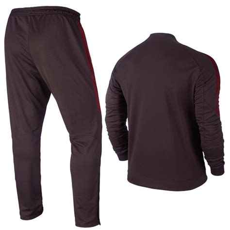 Entdecke as rom auf nike.com. AS Roma Trainingsanzug 2015/16 - Nike - SportingPlus ...