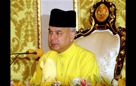 سلطان عزلن محب الدين شاه ابن المرحوم سلطان يوسف عز الدين شاه غفر الله له. (Pending Translation) - Raja Dr. Nazrin Shah titah | Raja ...