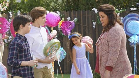 Watch American Housewife Season 1 Episode 20 The Walk Online Free