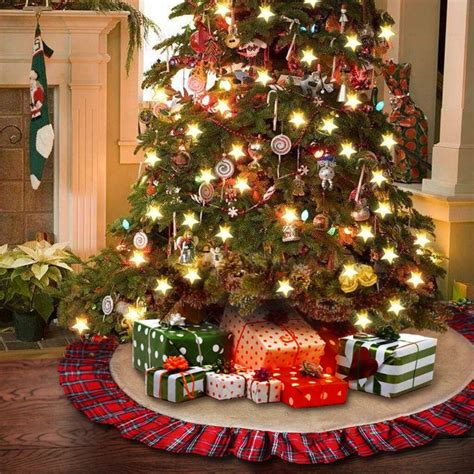 Top 6 Outdoor Christmas Tree Decoration Ideas 2021
