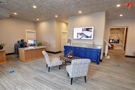 Greyhound lines and some regional buses also stop at the station. Showroom | Keystone Granite Oregon