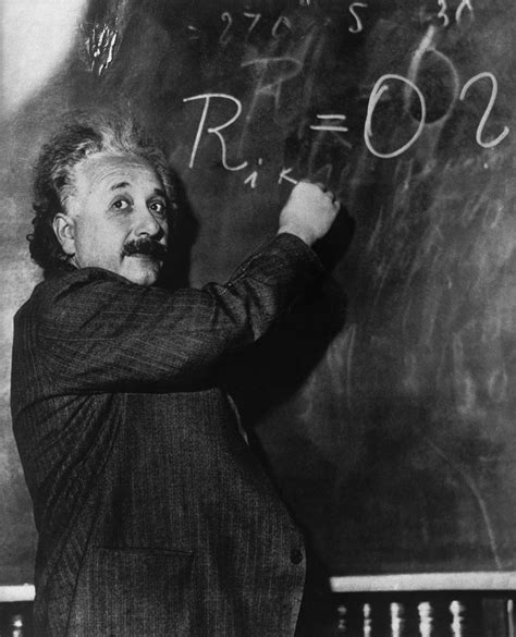 For A High End Theoretical Physicist Einsteins Math Was Subpar His