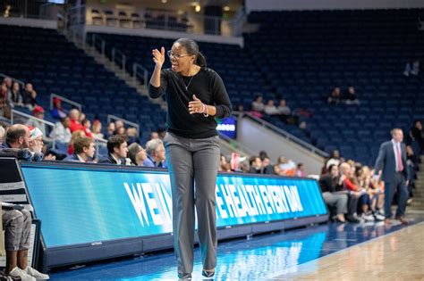 Nikki Mccray Mississippi State Womens Basketball Coach Steps Down