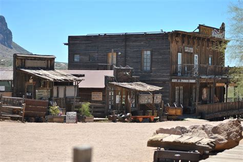 Many infected wild west towns 2 western safezone towns (perfect for rp!) 1 big safezone city 1 complete train line! Life With 4 Boys: Stepping Into the Wild West in #MesaAZ