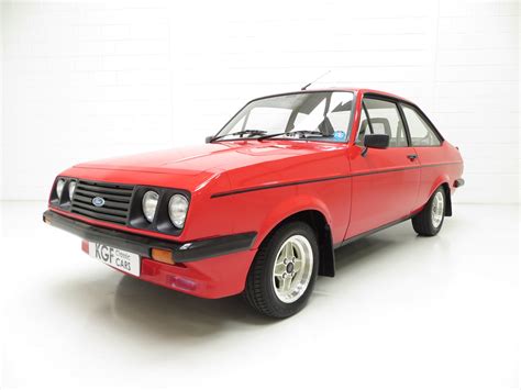 The listing provides detailed information about the current condition of the car, as well as mot expiry and the number of previous owners. Ford Escort Mk2 RS2000 - KGF