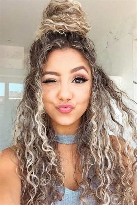 The Trendiest Ways To Beautify Your Long Curly Hair Hair Lockige