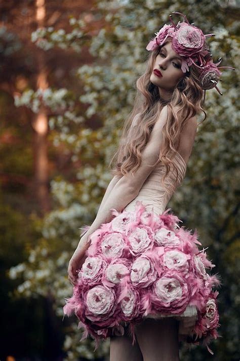 Pin By Anahi On Fashion Flower Fashion Pink Flower Dress Flower Dresses