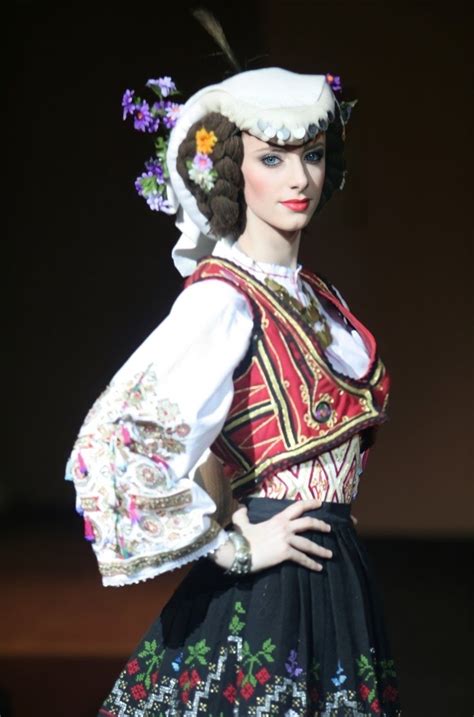 🔸serbian Traditional Clothes For Women From Gračanica Kosovo South