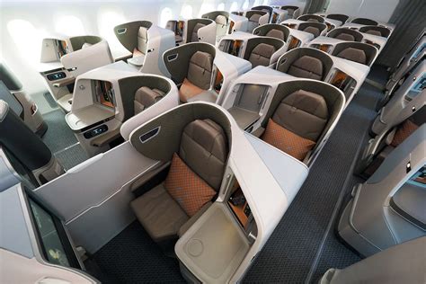 Singapore Airlines Offering 4 000 Saver Business Class Awards To And