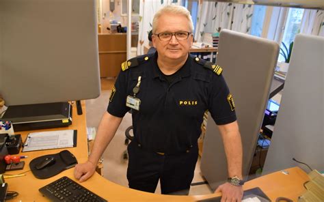 Polisen På Passexpeditionen I Strömstad Får Arbeta Ovanligt Hårt