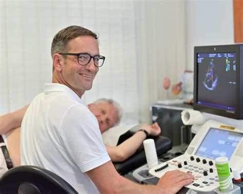 Als ultraschall bezeichnet man schall mit frequenzen oberhalb des hörfrequenzbereichs des menschen. Leistungen - Kardiologie Praxis Brede Manefeld in Tempelhof