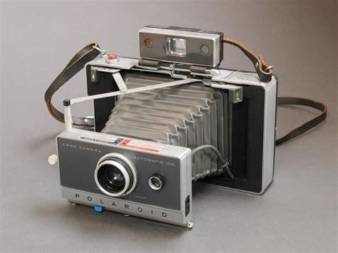 Vintagephotos On Twitter Polaroid Instant Camera Instant Camera