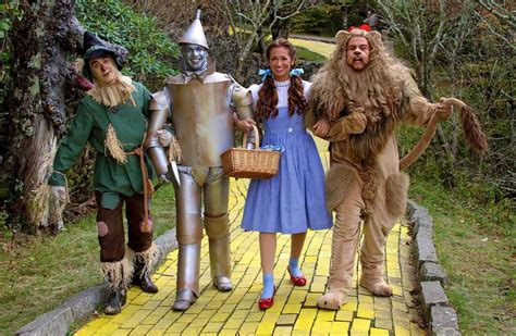 Goodbye Yellow Brick Road Even A Wizard Cant Save Oz From Vandals Wsj