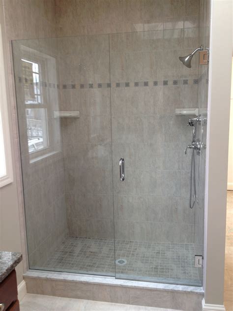 Glass shower doors have that magical power to get dirty quickly with hard water deposits and soap scum. Glass Shower Door Gallery - Franklin Glass Company