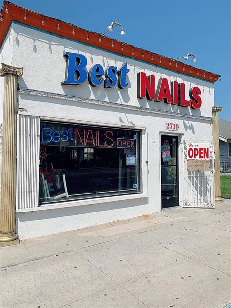 This url format is no longer supported. A gorgeous yet delicate look Save these nail designs for ...