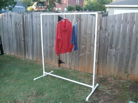 Using a clothing rack to display clothing is probably going to be your best option. DIY Clothes Rack. Perfect for YARD SALES !! Measures 5'x5 ... (With images) | Diy clothes rack ...