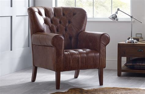 The frame is mahogany, the spoon back is an english label for this type of chair, the back having the shape of a spoon. Oliver Spoon Back Chair
