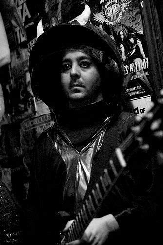 Let us know what's wrong with this preview of aerials by daron vartan malakian. Daron Malakian theeee... Space man? Lol System Of A Down ...
