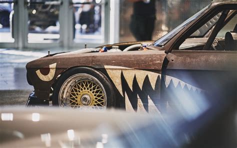 The e28 bmw 5 series has been featured on the internet pages of jalopnik for the better part of a decade, but now it's finally. 1985, Hr springs, Bmw, 535i, Rusty, Slammington, Tuning ...