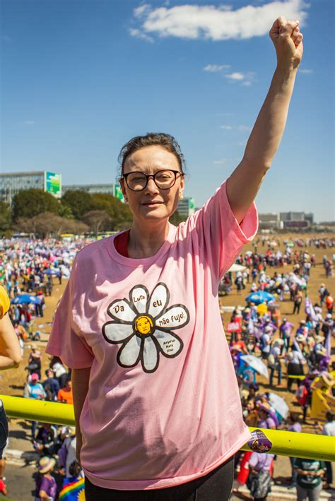 Marcha Das Margaridas Cem Mil Mulheres Trabalhadoras Rurais Protestam Em Brasília Revista