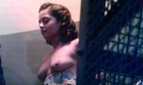 Gorgeous Jenna Coleman Exposes Her Natural Naked Breasts On The