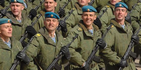 Днем рождения вдв считается 2 августа 1930 года. День ВДВ: «Крылатая пехота» России напомнит Западу мощь ...
