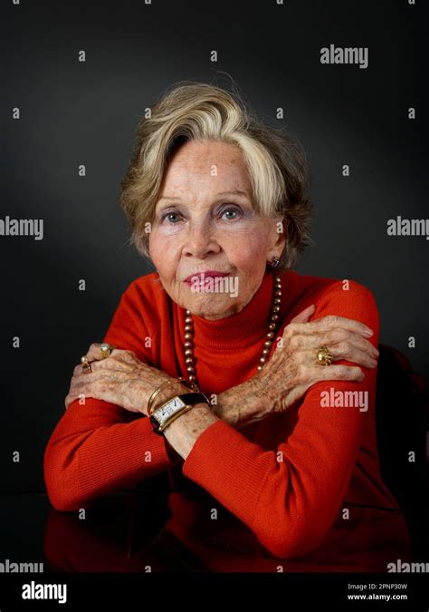 Leslie Caron Peter Hall Hi Res Stock Photography And Images Alamy