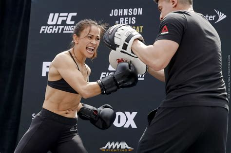 Michelle Waterson To Appear In Espns Body Issue