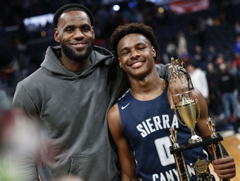 The latest stats, facts, news and notes on lebron james of the la lakers. Sous les yeux de papa et maman, « Bronny » James termine ...