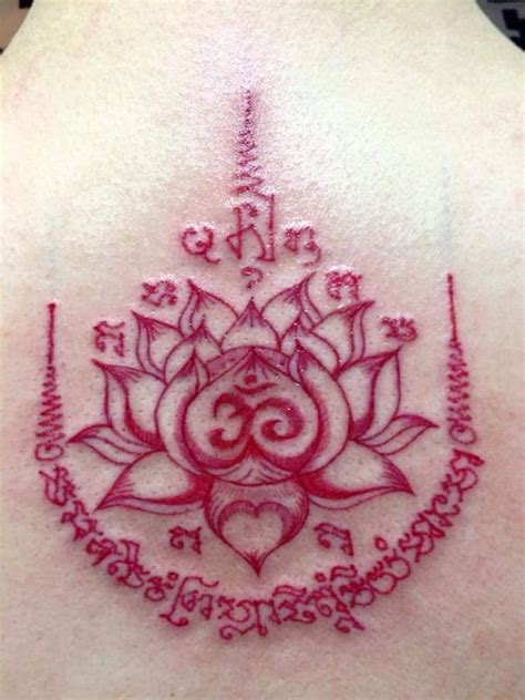 Rare Sak Yant Tattoos By Thai Monks No Ordinary Ink Tattoo Yantra Tattoo Sak Yant Tattoo