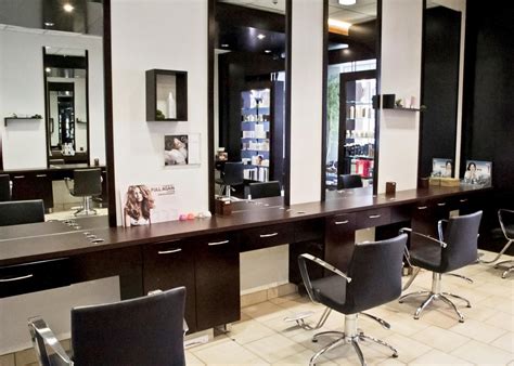 Votre salon de coiffure valessio paris 9 vous propose des techniques de coupe, soins et colorations exclusives pour homme et femme. Salon de coiffure - Neufchâtel, Québec, Lebourgneuf ...