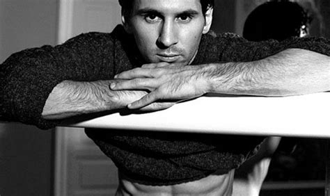 Lionel Messi Realizó Una Sensual Sesión De Fotos Para Dolce And Gabbana